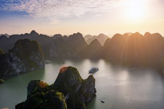 What to do with a 1-night cruise in Halong Bay?